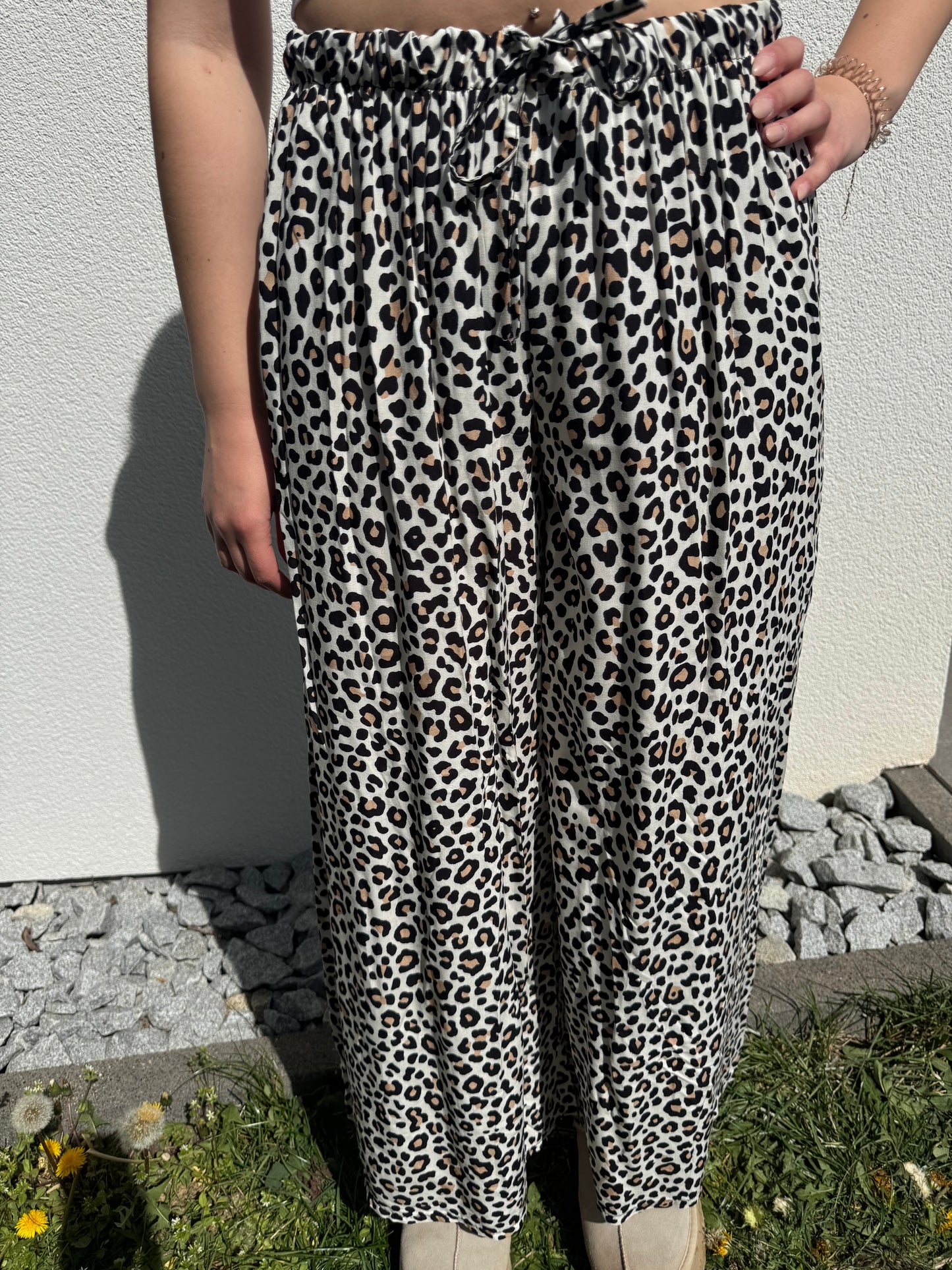 Lockere Hose Leoliebe