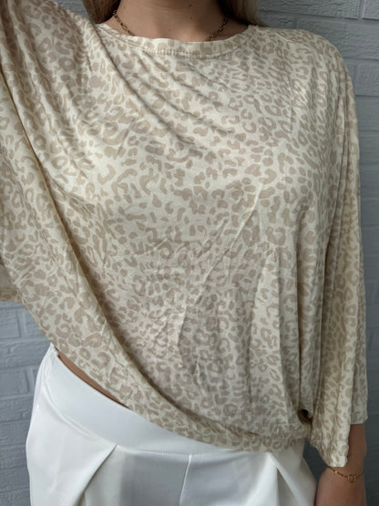 Oversize Shirt mit weiten Ärmeln Leo