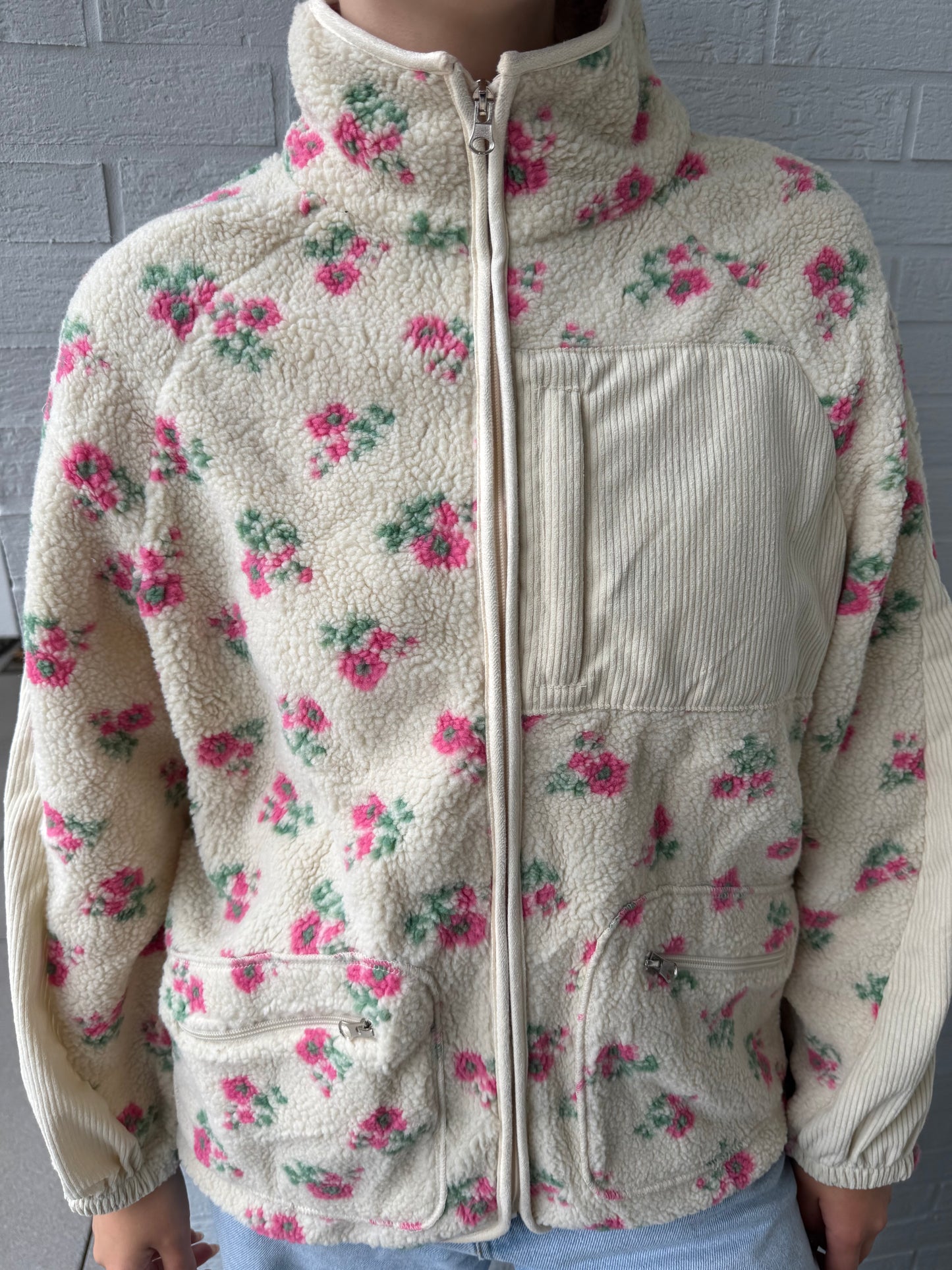 Fleecejacke mit Blümchen