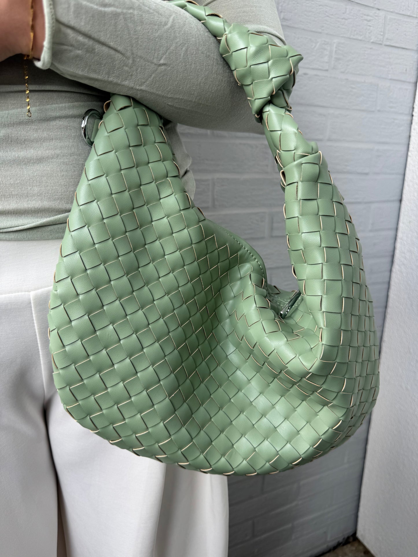 Tasche geflochten grün