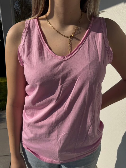 Basic Top mit breiten Trägern rosa