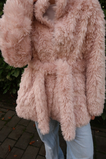 Flauschige Felljacke rosa